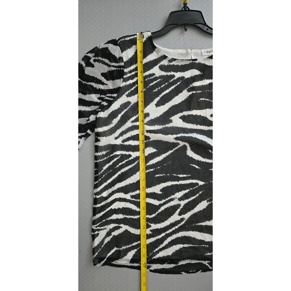 Calvin Klein Zebra Print Blouse Black & White Medium Short Sleeve Button Detail - Picture 9 of 9